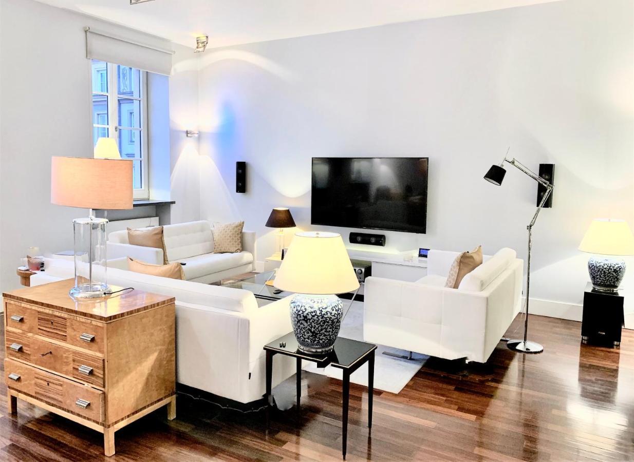 Luxury Apartments Mondrian Market Square III Варшава Экстерьер фото
