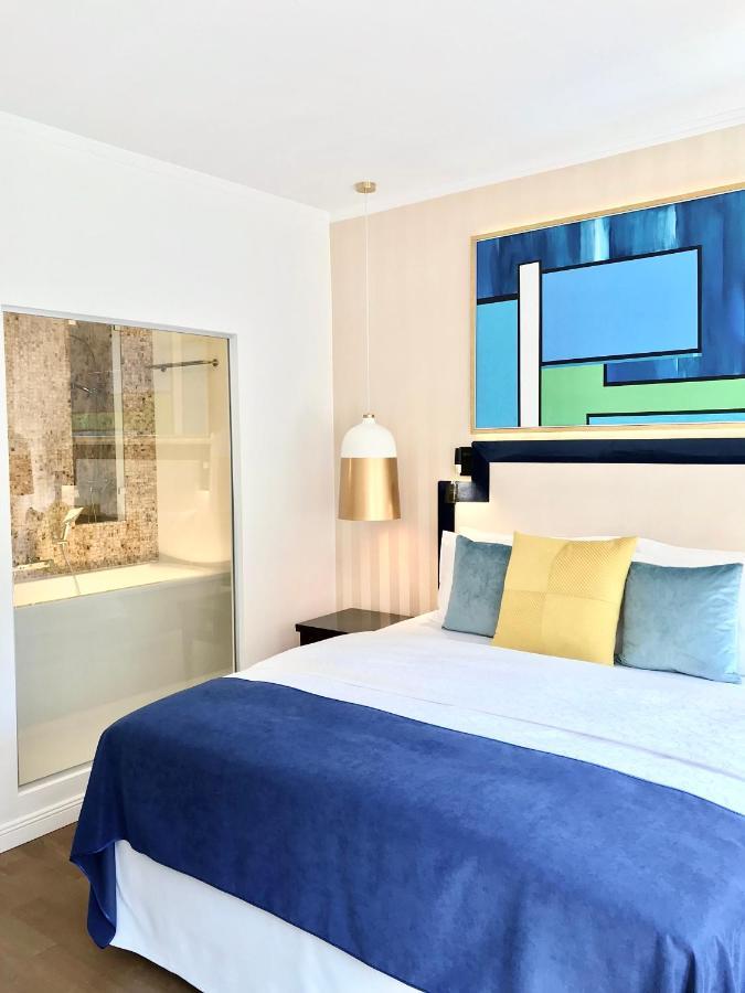 Luxury Apartments Mondrian Market Square III Варшава Экстерьер фото