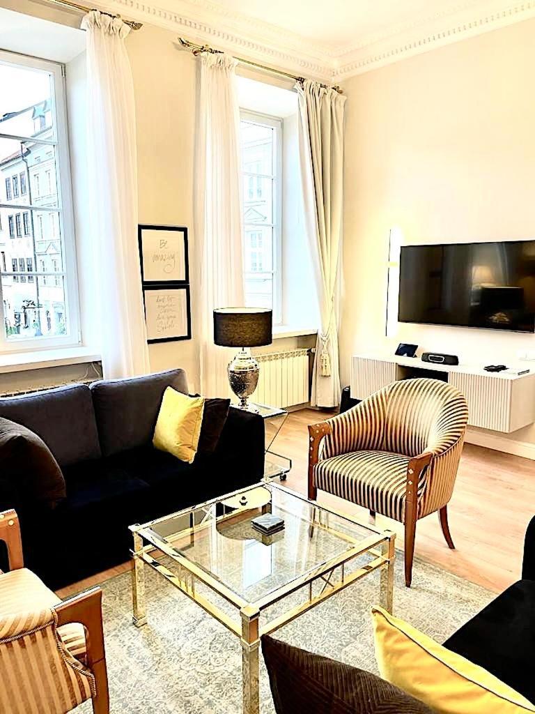 Luxury Apartments Mondrian Market Square III Варшава Номер фото
